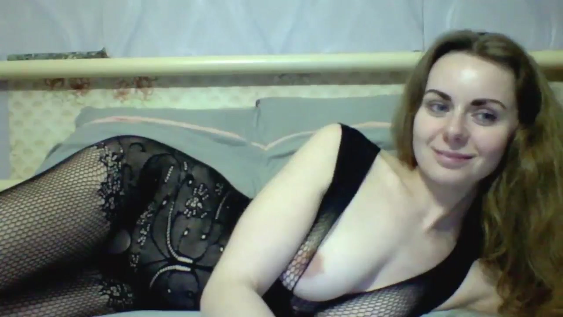 Gallery image thumbnail from Stepfania's myfreecams stream on, 03/10/2026, 01:40 image 16 of 20