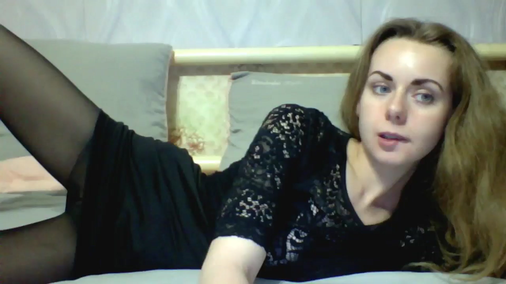 Gallery image thumbnail from Stepfania's myfreecams stream on, 03/31/2026, 03:53 image 12 of 20