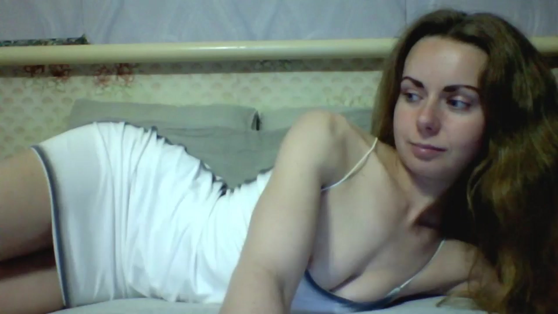 Gallery image thumbnail from Stepfania's myfreecams stream on, 04/20/2026, 04:05 image 1 of 20