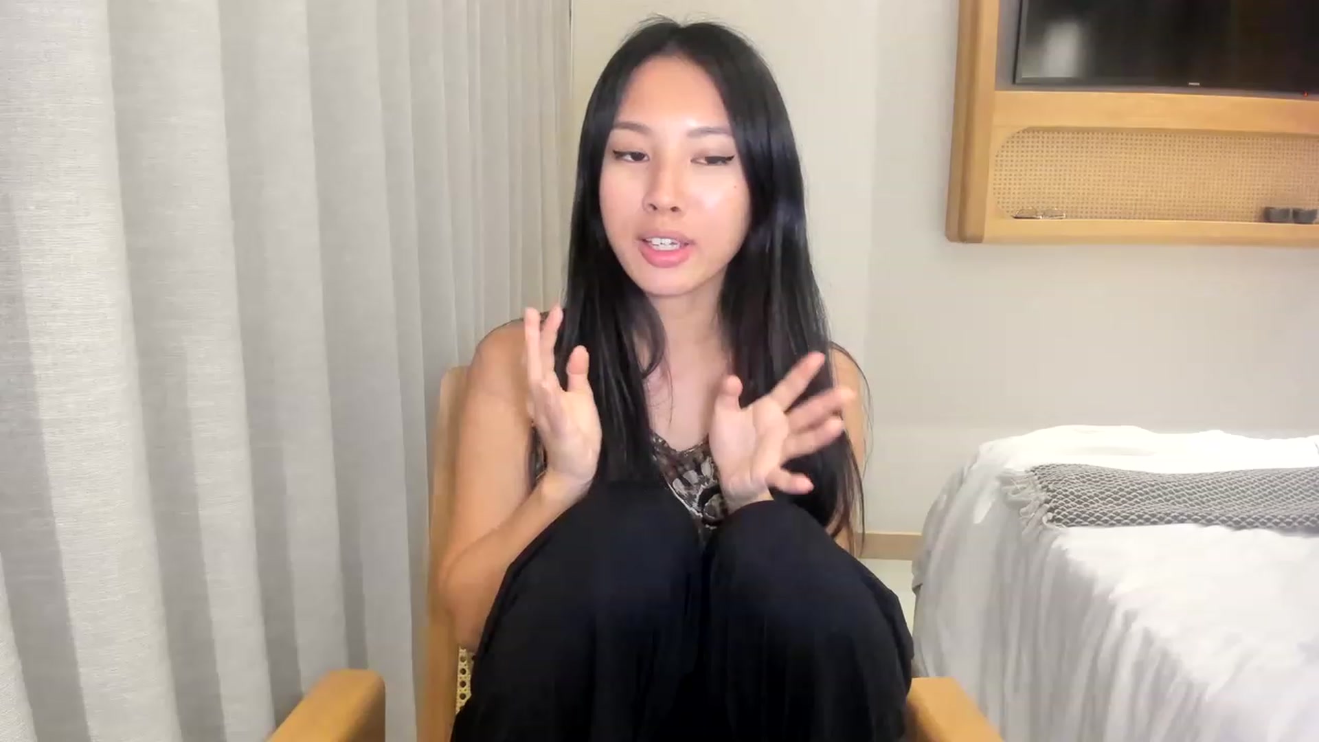 Gallery image thumbnail from Stephanie's myfreecams stream on, 02/01/2023, 08:44 image 19 of 20