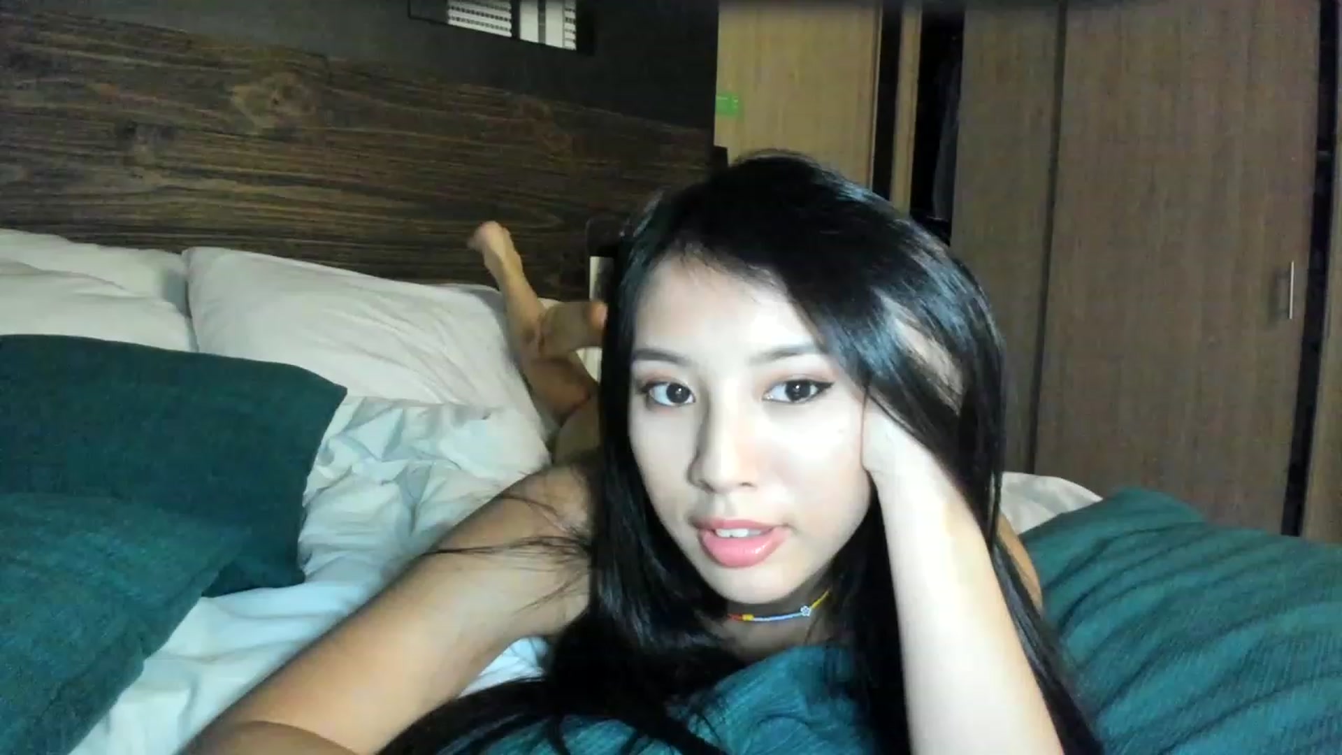 Gallery image thumbnail from Stephanie's myfreecams stream on, 02/09/2023, 23:25 image 16 of 20