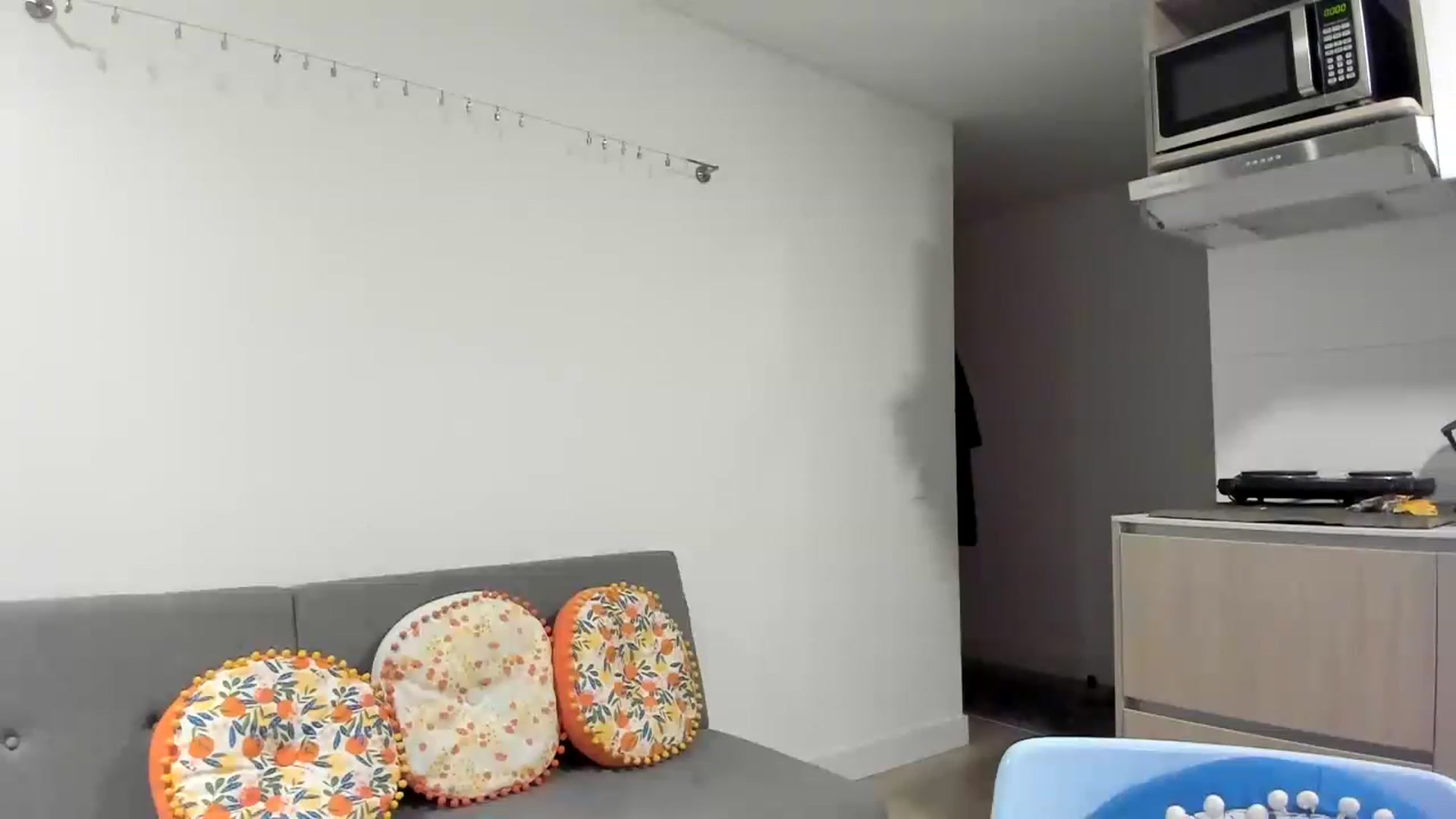 Gallery image thumbnail from Stephanie's myfreecams stream on, 04/16/2023, 06:20 image 2 of 20