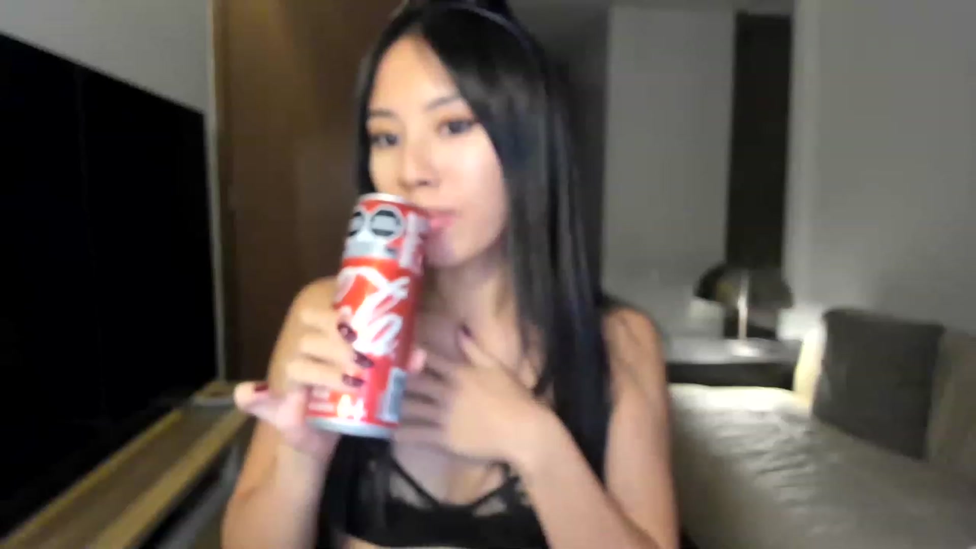 Gallery image thumbnail from Stephanie's myfreecams stream on, 06/09/2023, 08:11 image 4 of 20