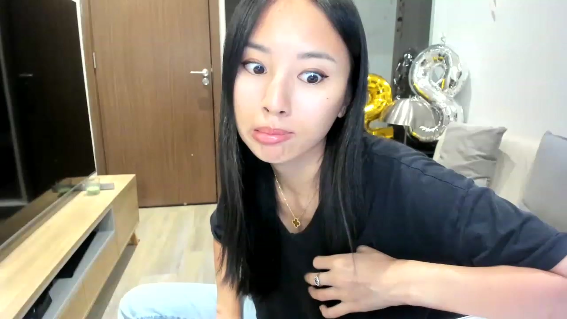 Gallery image thumbnail from Stephanie's myfreecams stream on, 06/15/2023, 06:50 image 7 of 20