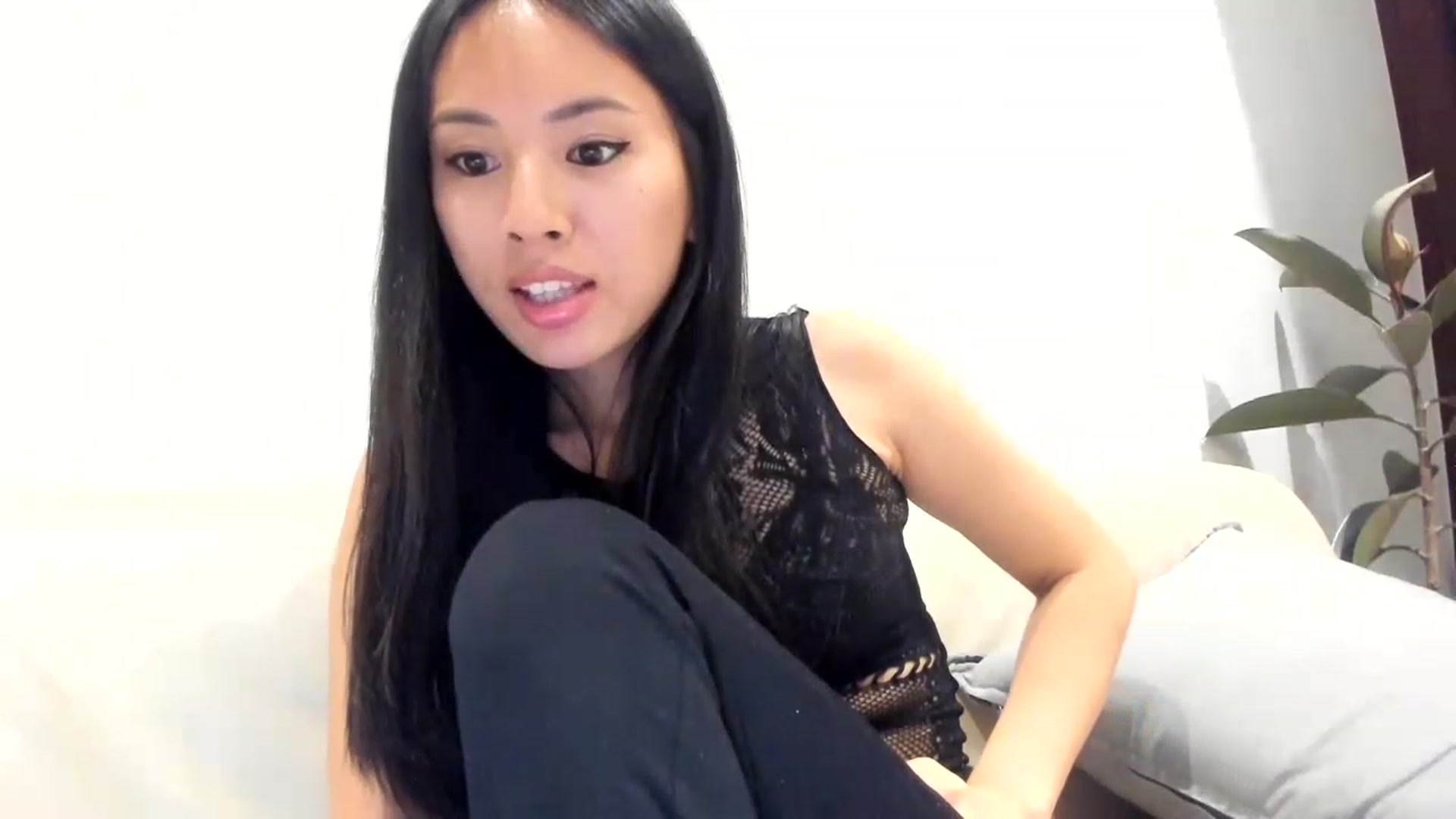 Gallery image thumbnail from Stephanie's myfreecams stream on, 06/27/2023, 07:09 image 11 of 20
