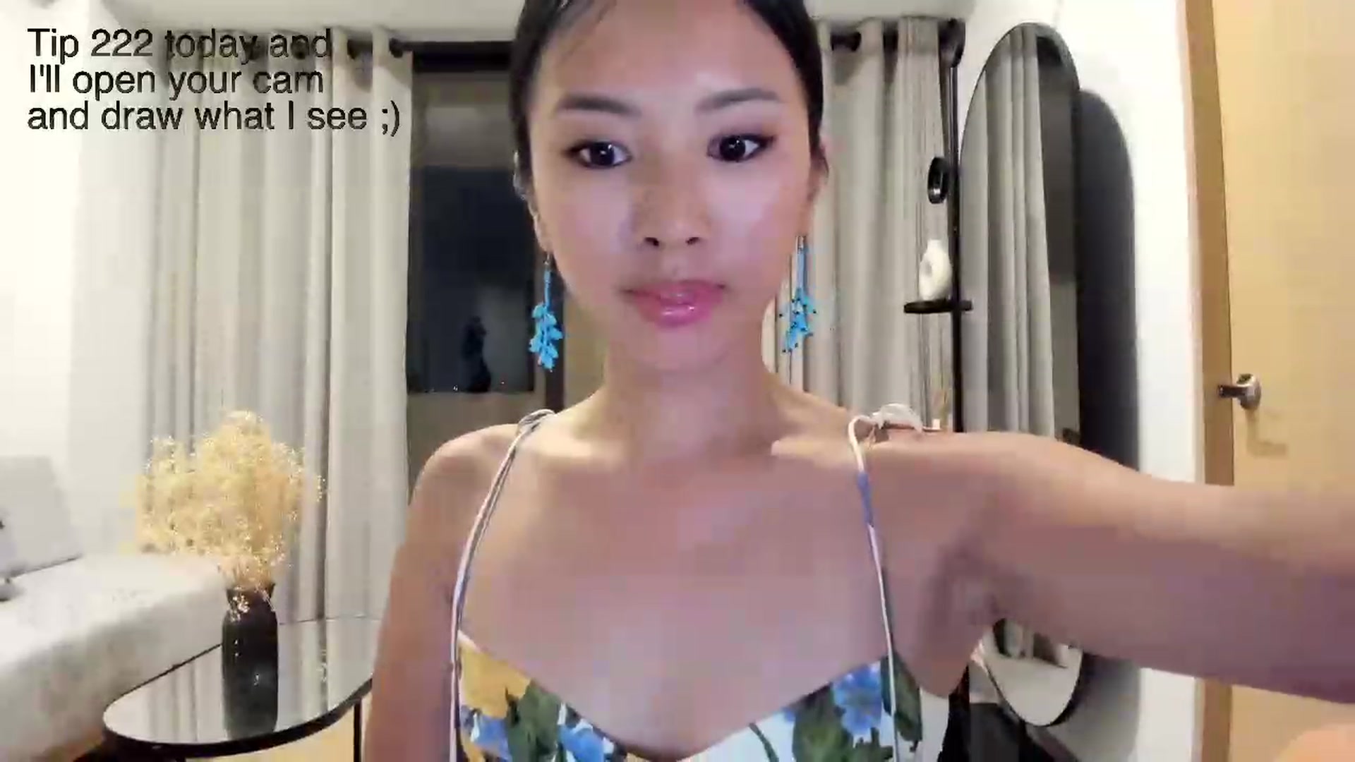 Gallery image thumbnail from Stephanie's myfreecams stream on, 07/16/2023, 07:18 image 12 of 20