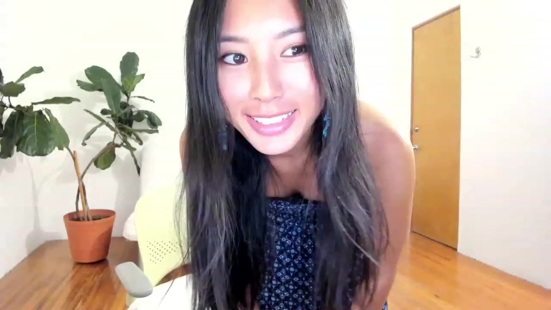 Gallery image thumbnail from Stephanie's myfreecams stream on, 08/19/2023, 06:20 image 8 of 20
