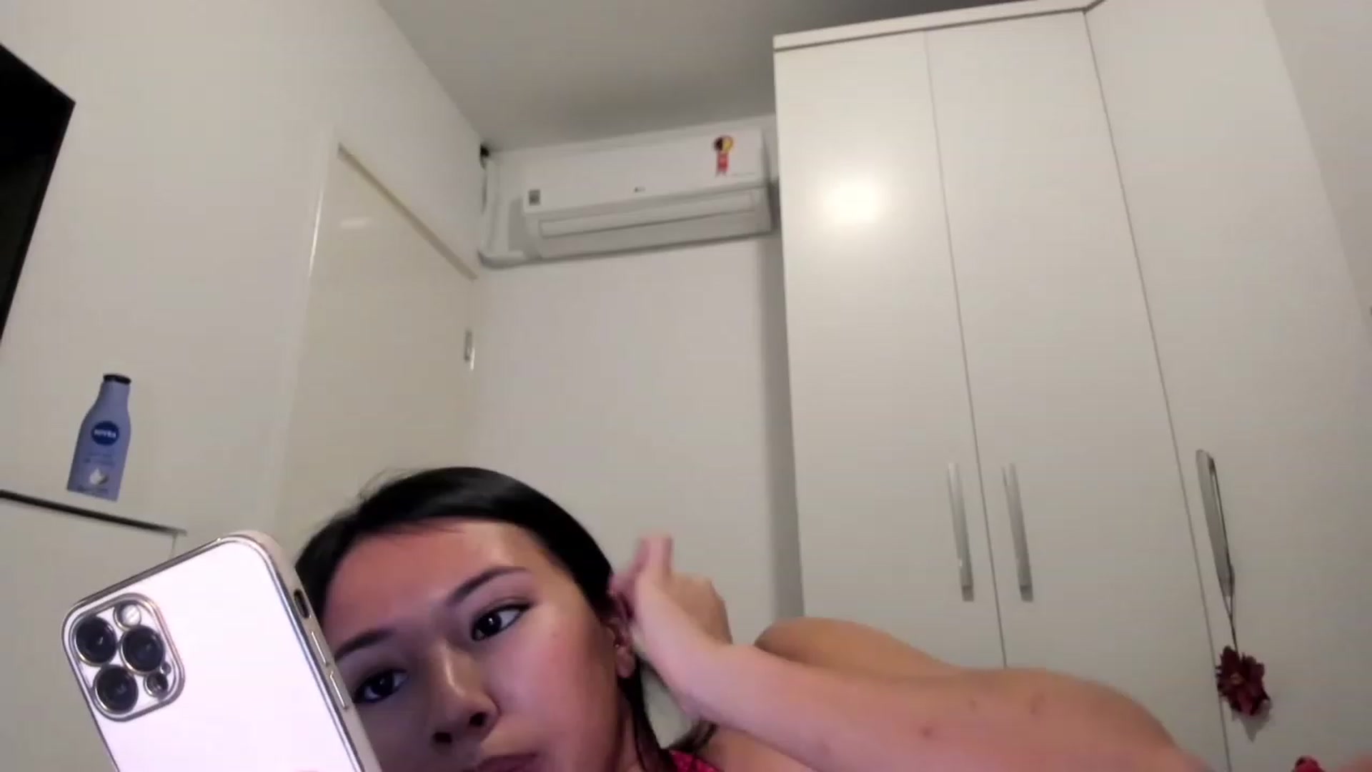 Gallery image thumbnail from Stephanie's myfreecams stream on, 09/28/2023, 04:45 image 13 of 20