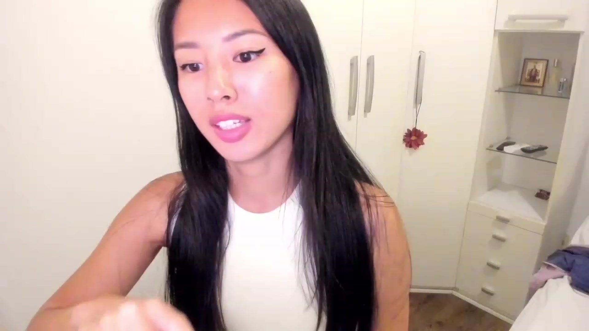 Gallery image thumbnail from Stephanie's myfreecams stream on, 10/03/2023, 06:01 image 7 of 20
