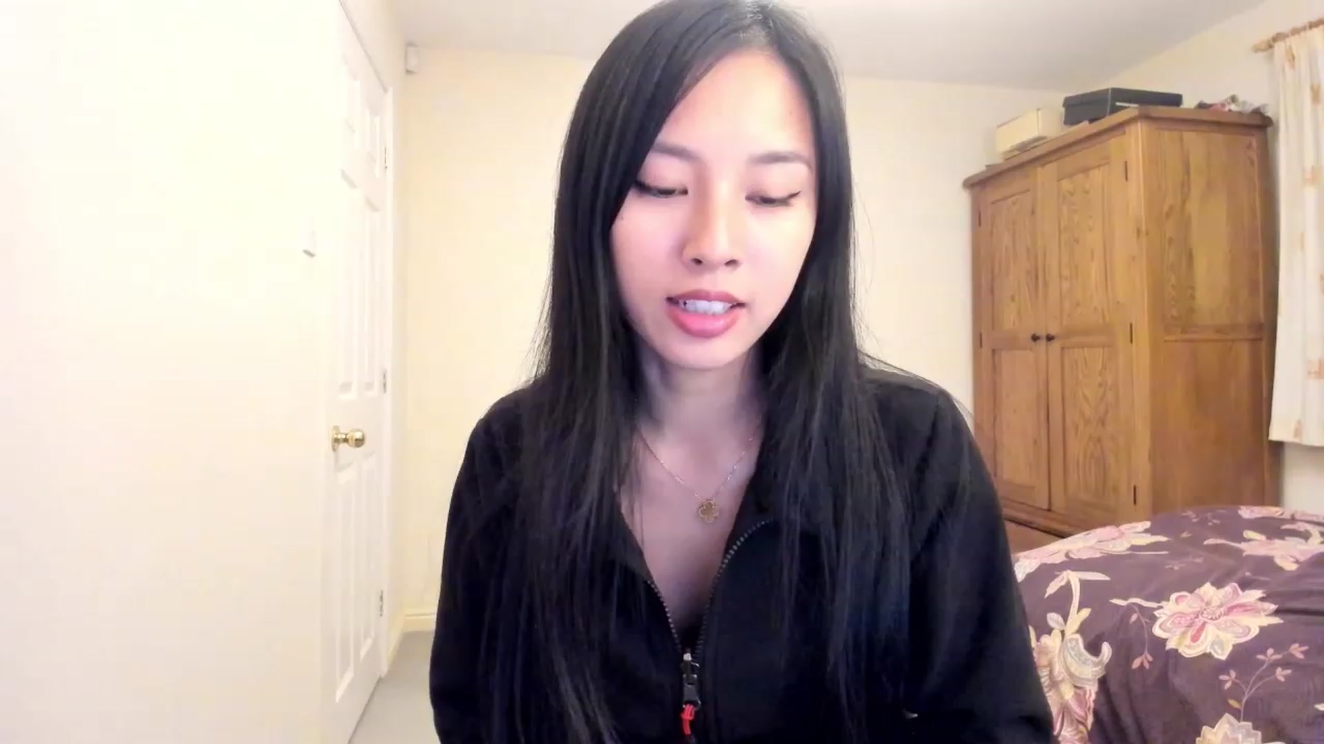 Gallery image thumbnail from Stephanie's myfreecams stream on, 01/01/2024, 22:24 image 9 of 20