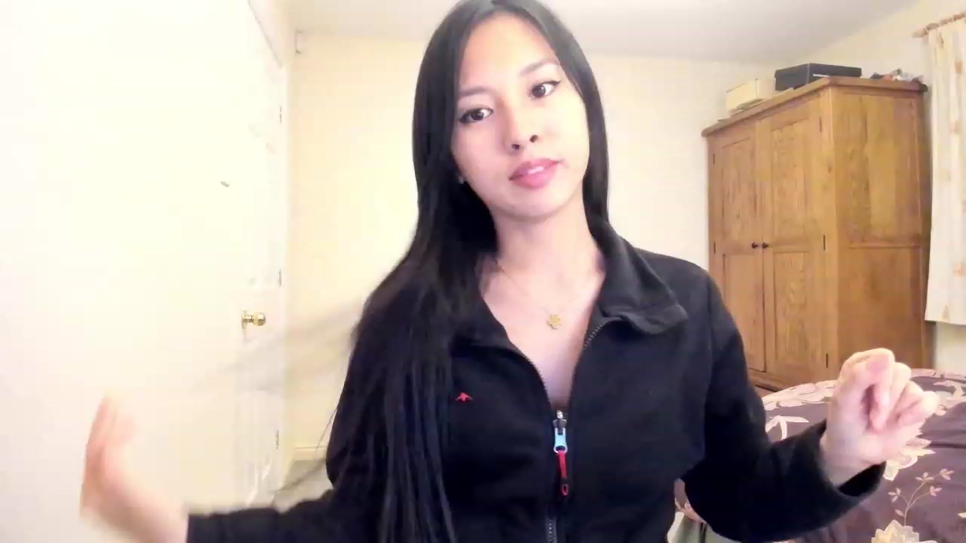 Gallery image thumbnail from Stephanie's myfreecams stream on, 01/01/2024, 22:24 image 15 of 20
