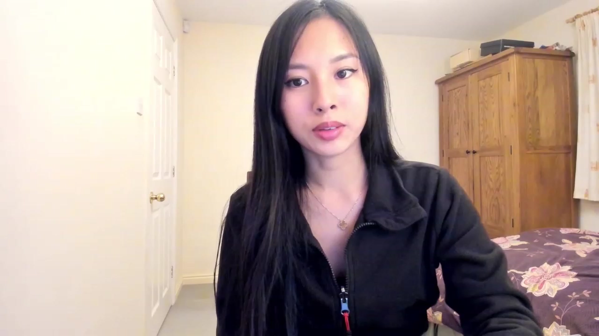 Gallery image thumbnail from Stephanie's myfreecams stream on, 01/01/2024, 22:24 image 18 of 20