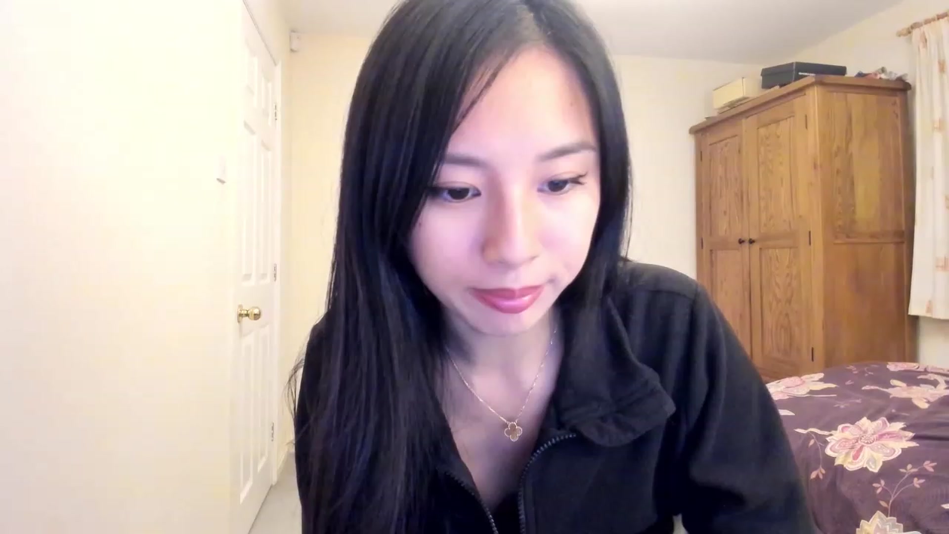 Gallery image thumbnail from Stephanie's myfreecams stream on, 01/01/2024, 22:24 image 16 of 20