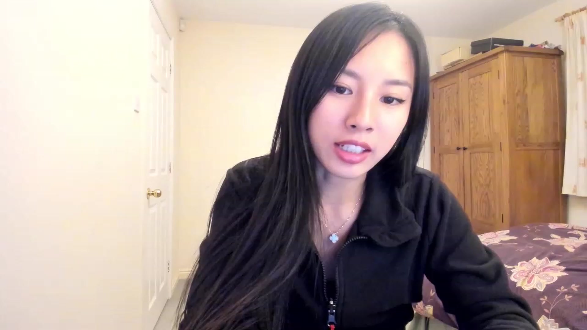 Gallery image thumbnail from Stephanie's myfreecams stream on, 01/01/2024, 22:24 image 17 of 20
