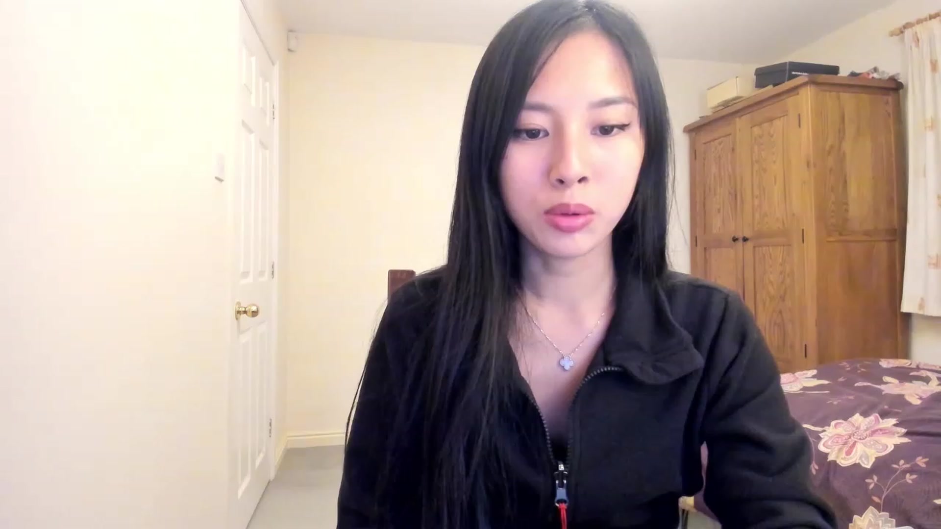 Gallery image thumbnail from Stephanie's myfreecams stream on, 01/01/2024, 22:24 image 19 of 20