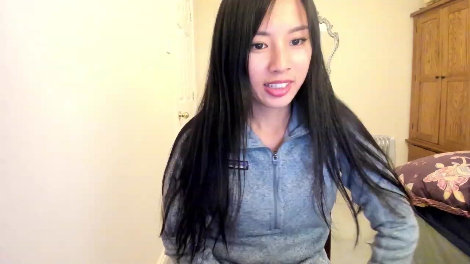 Gallery image thumbnail from Stephanie's myfreecams stream on, 01/02/2024, 23:31 image 4 of 20