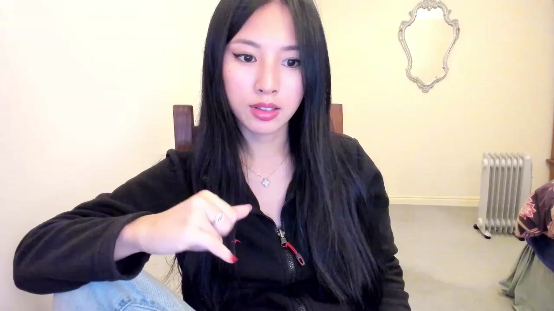 Gallery image thumbnail from Stephanie's myfreecams stream on, 01/10/2024, 07:04 image 6 of 20