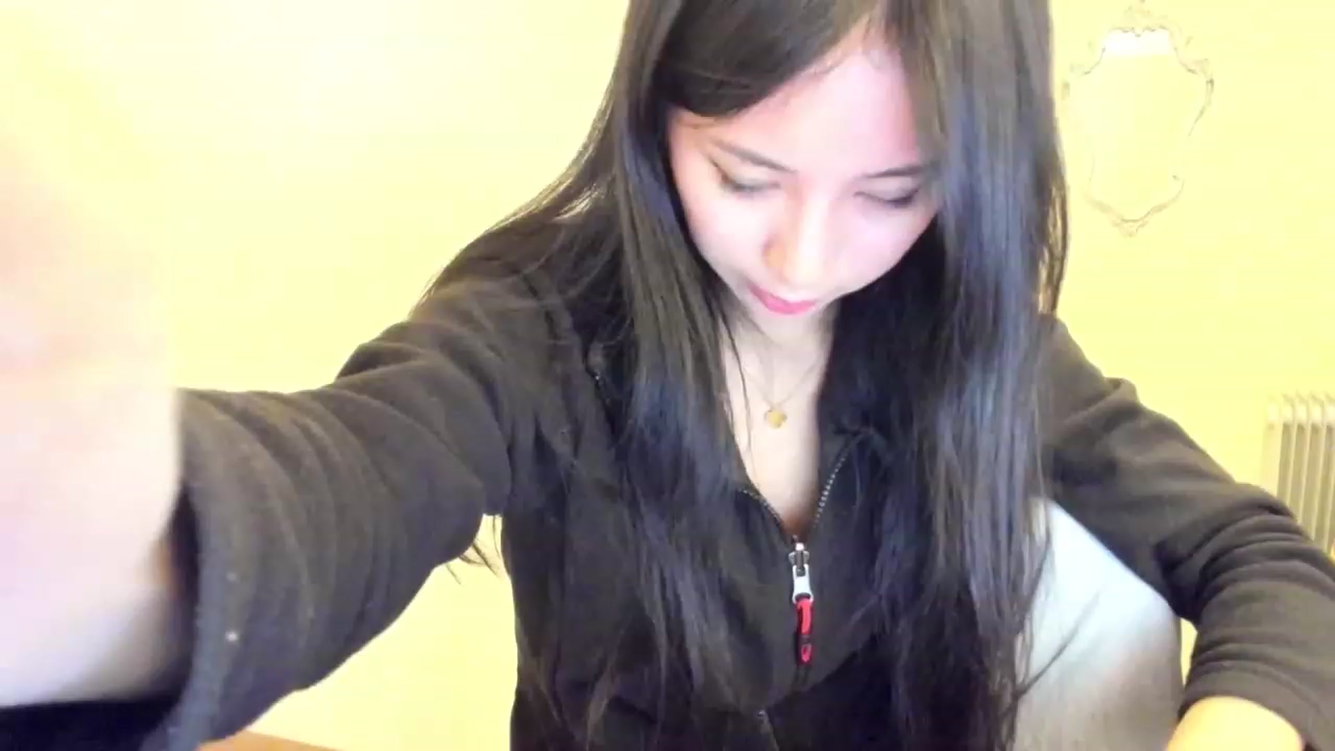 Gallery image thumbnail from Stephanie's myfreecams stream on, 01/10/2024, 07:04 image 1 of 20