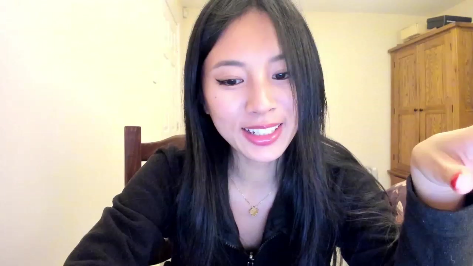 Gallery image thumbnail from Stephanie's myfreecams stream on, 01/10/2024, 07:04 image 12 of 20