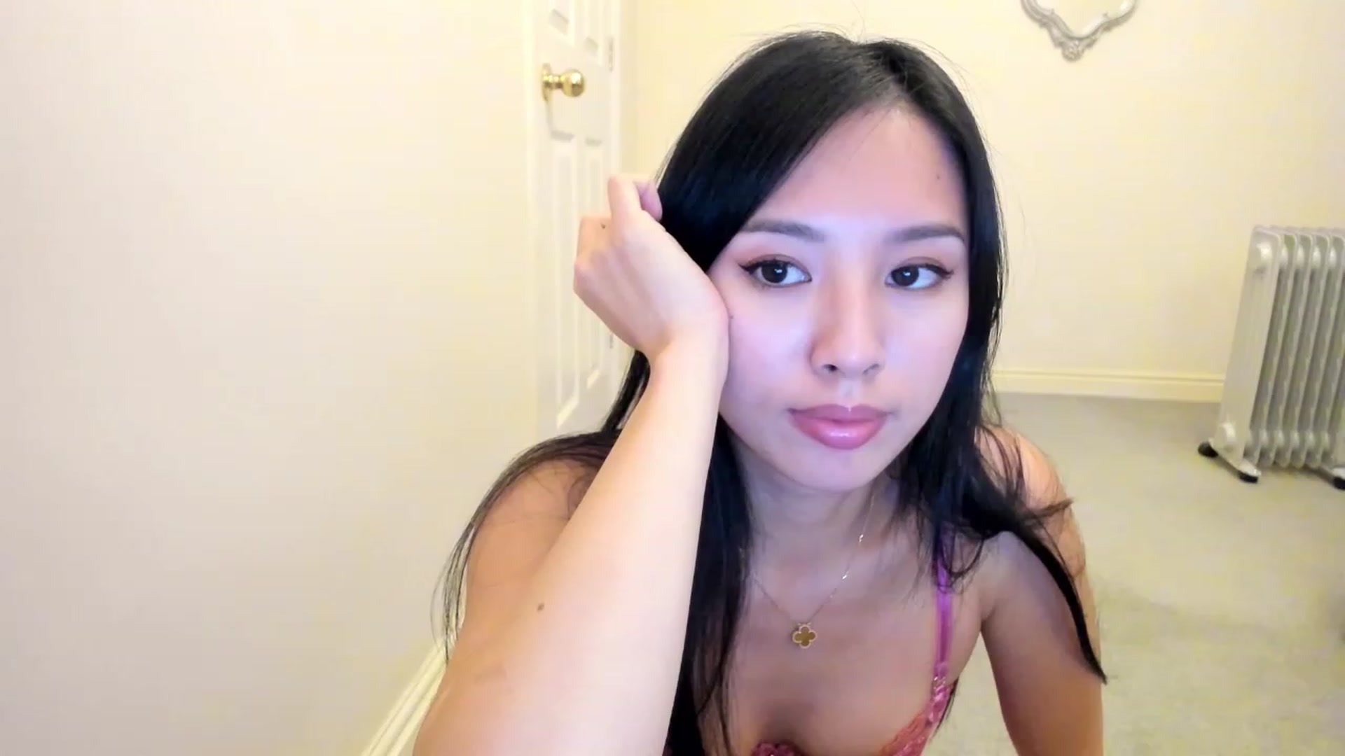 Gallery image thumbnail from Stephanie's myfreecams stream on, 01/12/2024, 09:43 image 14 of 20