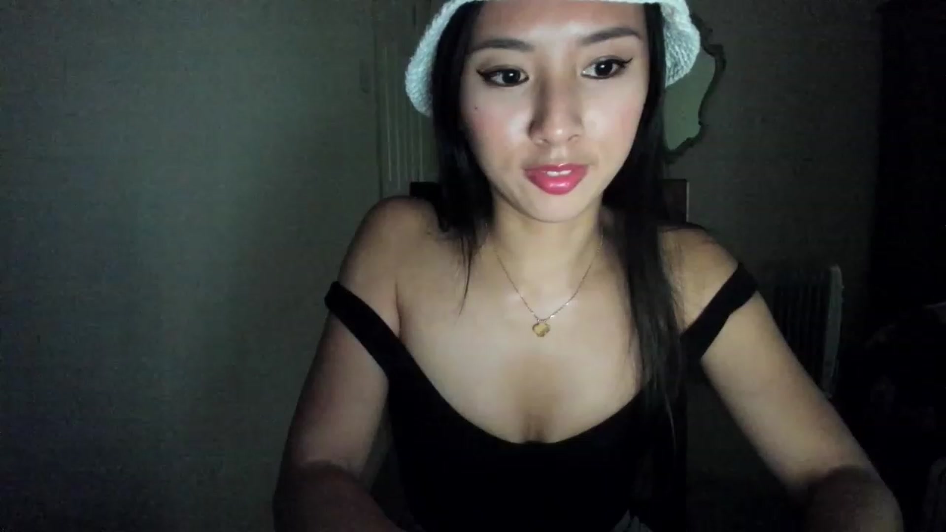 Gallery image thumbnail from Stephanie's myfreecams stream on, 01/13/2024, 10:32 image 19 of 20