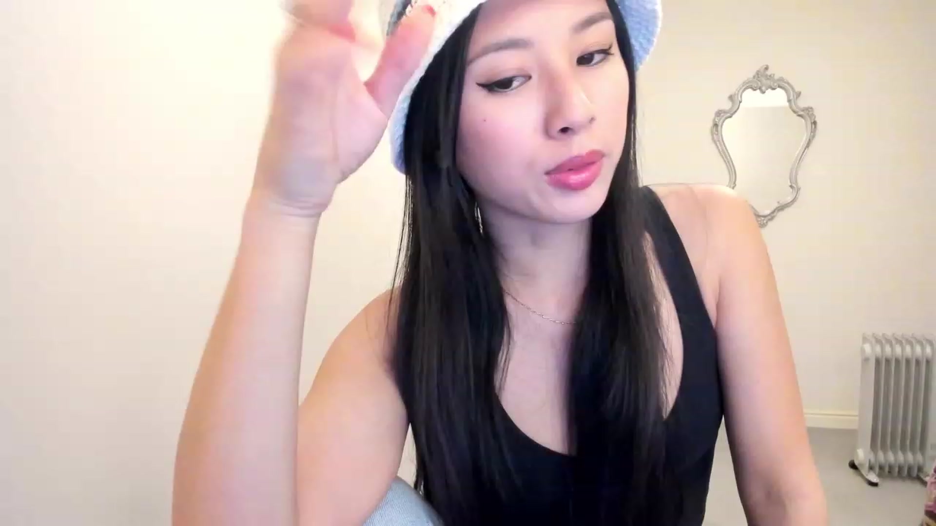 Gallery image thumbnail from Stephanie's myfreecams stream on, 01/13/2024, 10:32 image 4 of 20