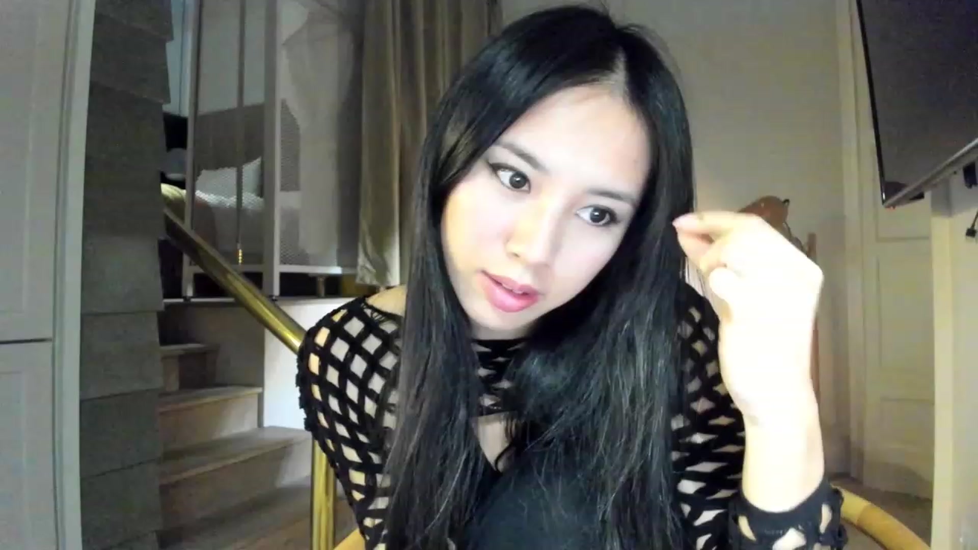 Gallery image thumbnail from Stephanie's myfreecams stream on, 02/19/2024, 07:00 image 1 of 20
