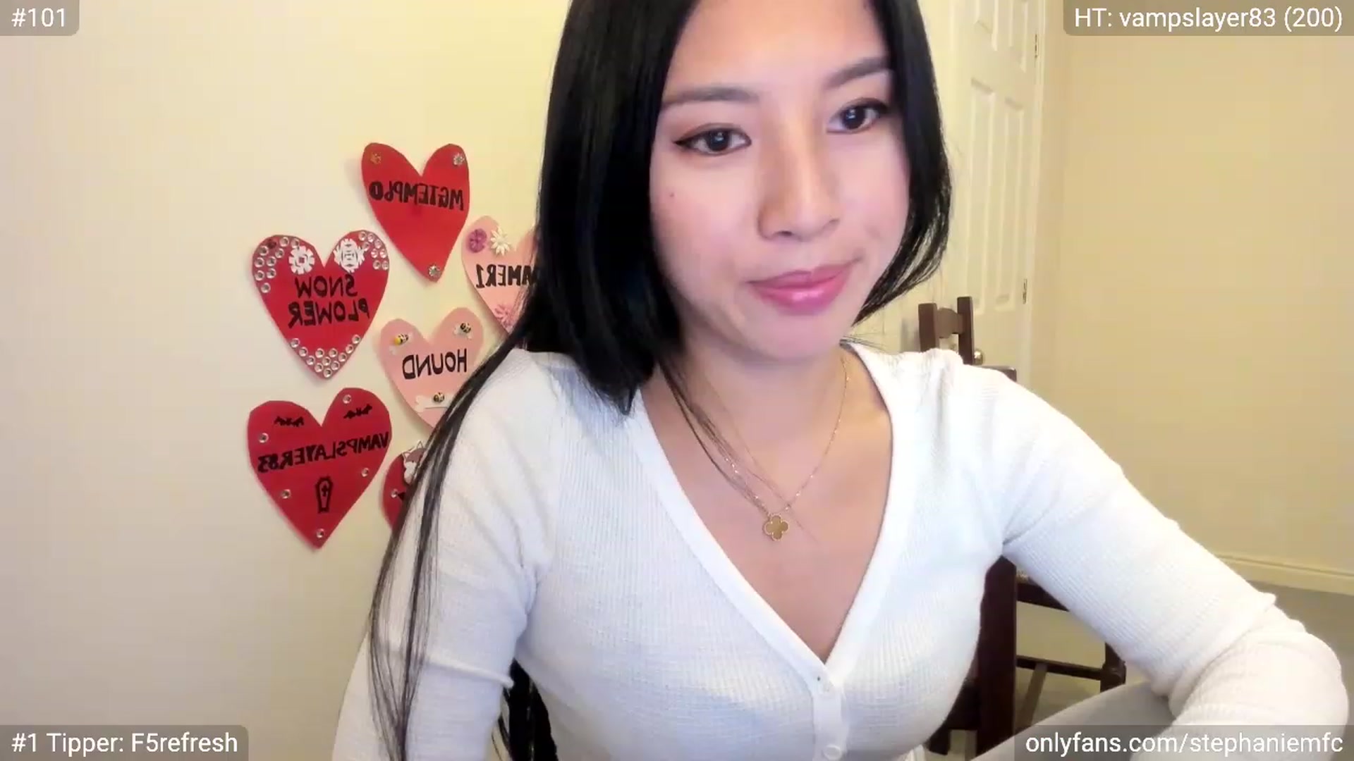 Gallery image thumbnail from Stephanie's myfreecams stream on, 03/13/2024, 06:08 image 8 of 20