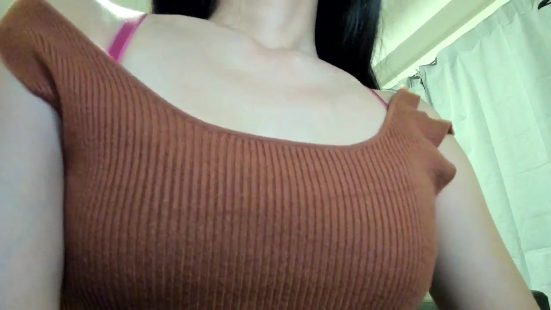 Gallery image thumbnail from Stephanie's myfreecams stream on, 06/04/2024, 13:25 image 18 of 20