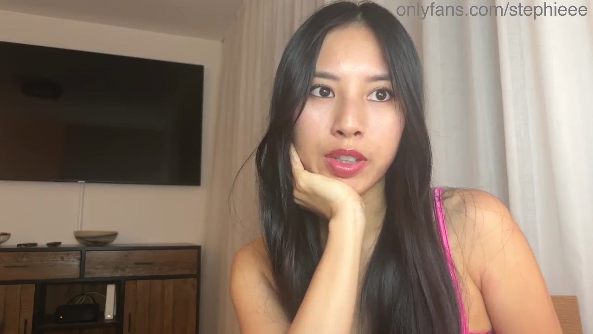 Gallery image thumbnail from Stephanie's myfreecams stream on, 10/02/2024, 08:01 image 10 of 20