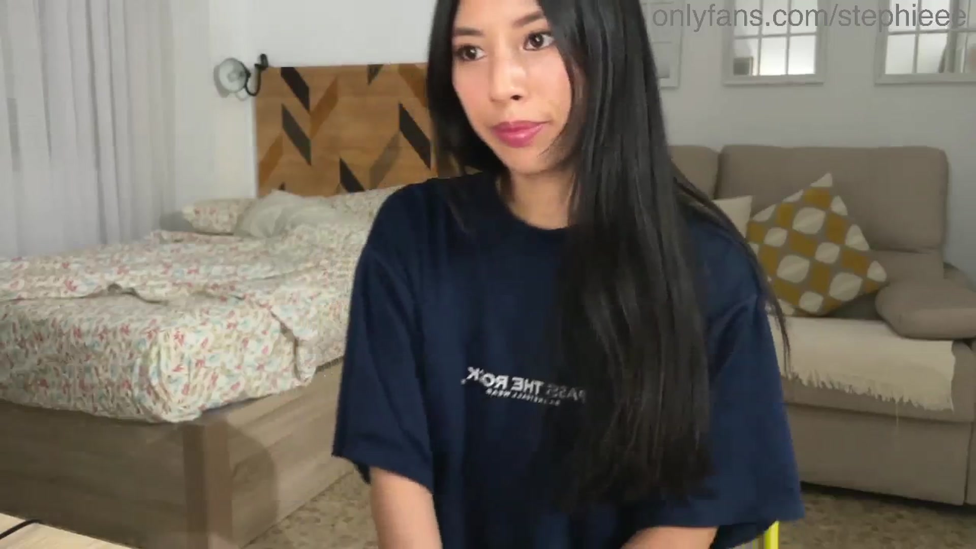 Gallery image thumbnail from Stephanie's myfreecams stream on, 10/05/2024, 06:20 image 6 of 20
