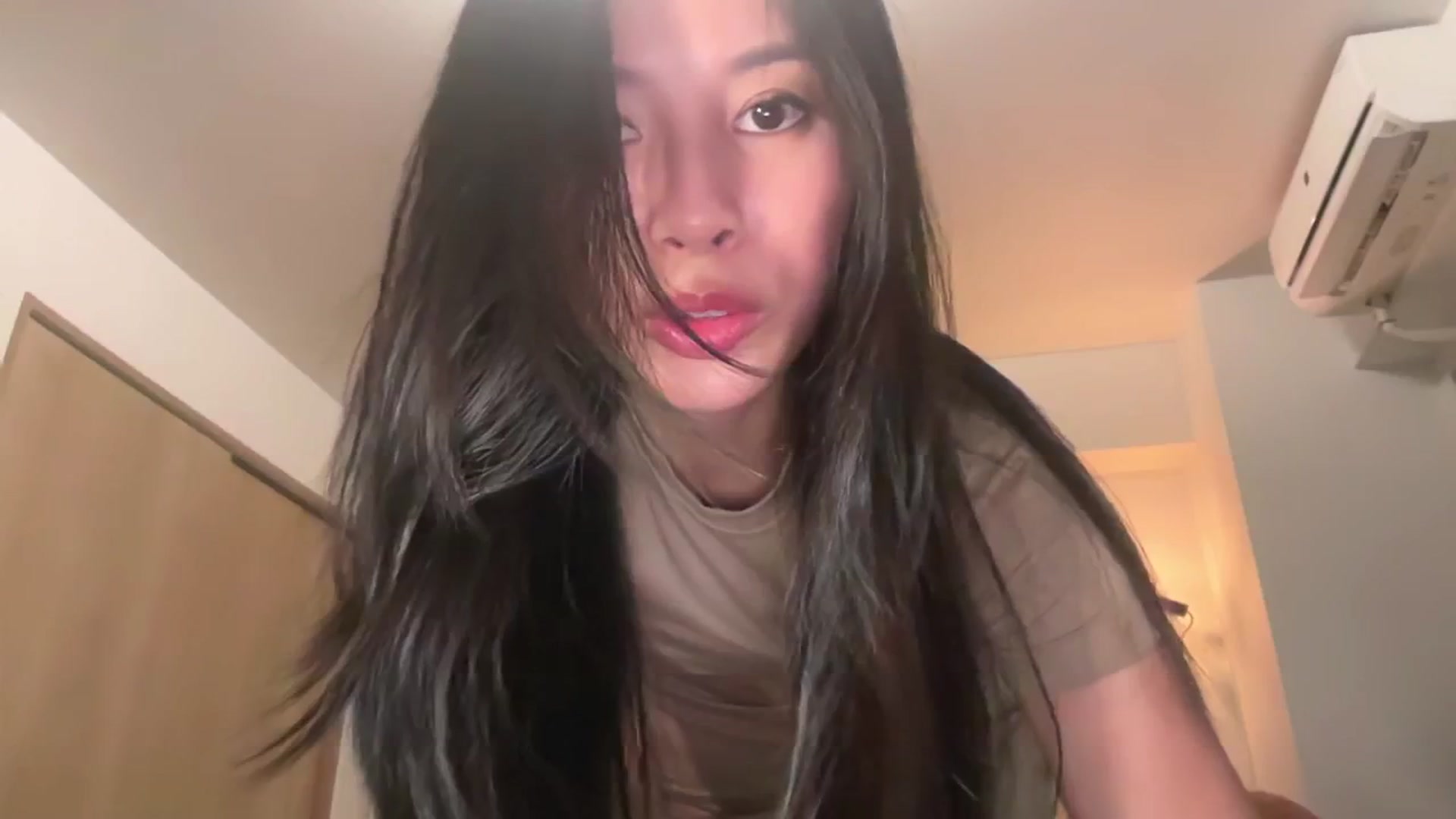 Gallery image thumbnail from Stephanie's myfreecams stream on, 08/30/2025, 14:01 image 5 of 20