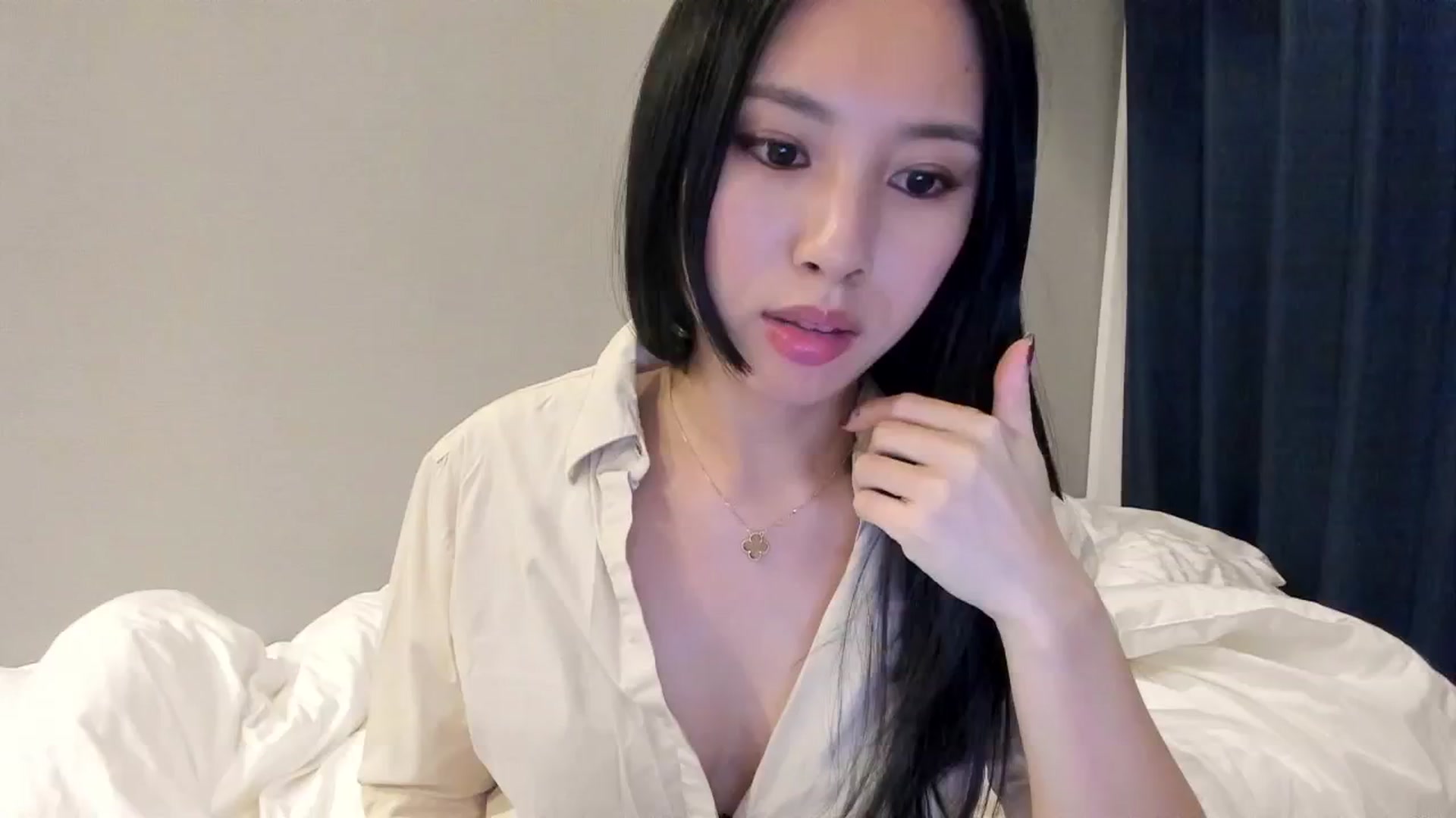 Gallery image thumbnail from Stephanie's myfreecams stream on, 03/18/2026, 14:28 image 16 of 20