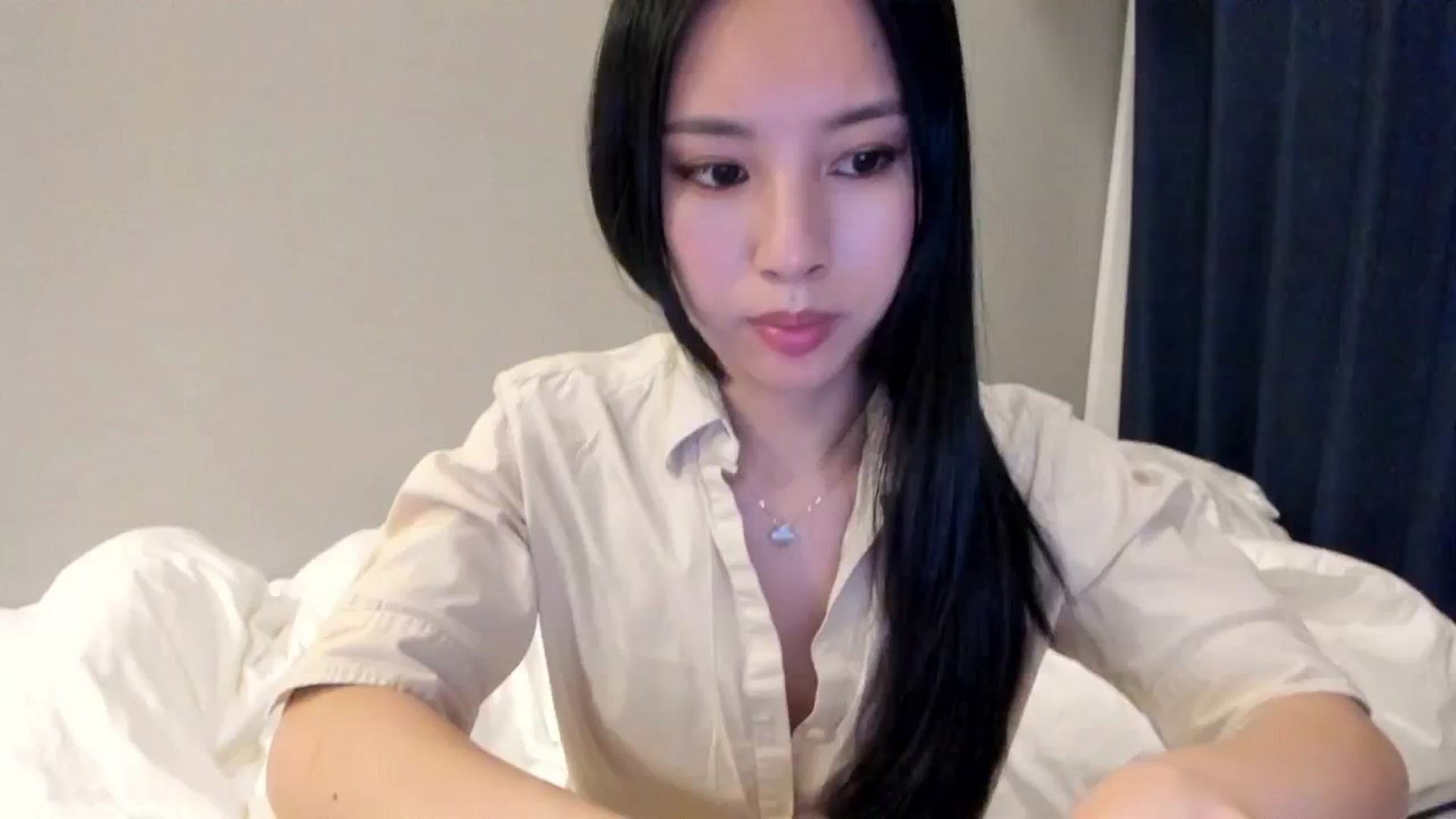 Gallery image thumbnail from Stephanie's myfreecams stream on, 03/18/2026, 14:28 image 14 of 20