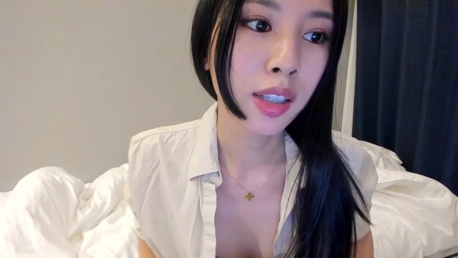 Gallery image thumbnail from Stephanie's myfreecams stream on, 03/18/2026, 14:28 image 13 of 20