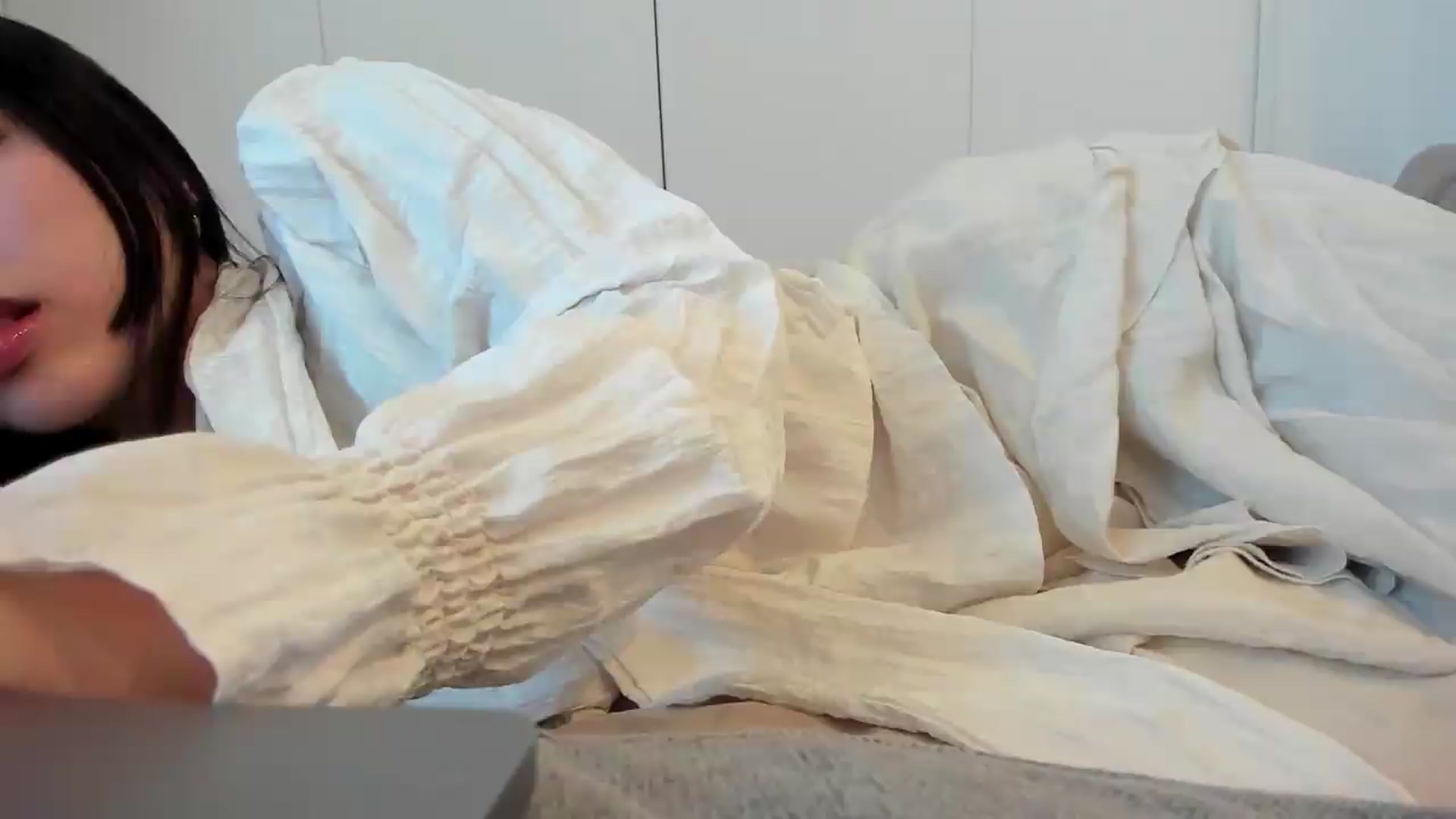 Gallery image thumbnail from Stephanie's myfreecams stream on, 05/18/2026, 07:47 image 3 of 20