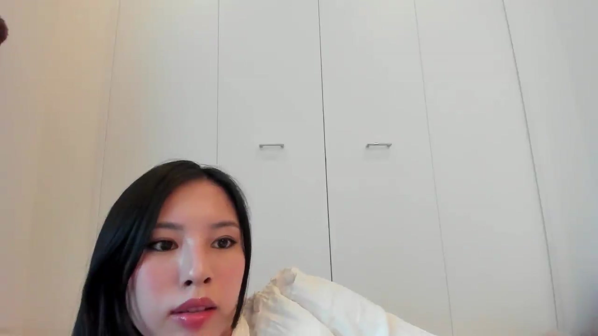 Gallery image thumbnail from Stephanie's myfreecams stream on, 05/18/2026, 07:47 image 14 of 20