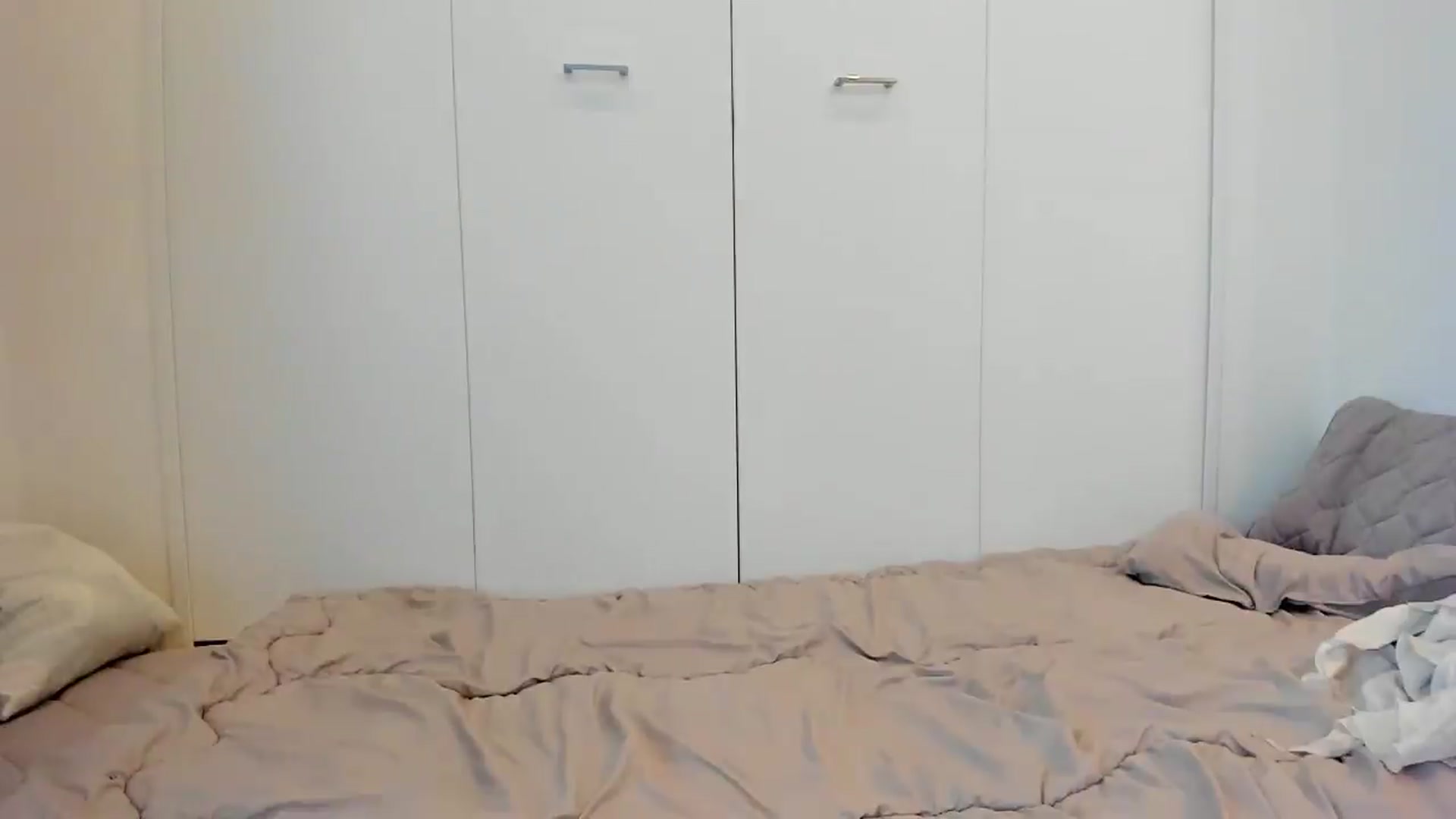 Gallery image thumbnail from Stephanie's myfreecams stream on, 05/18/2026, 07:47 image 19 of 20