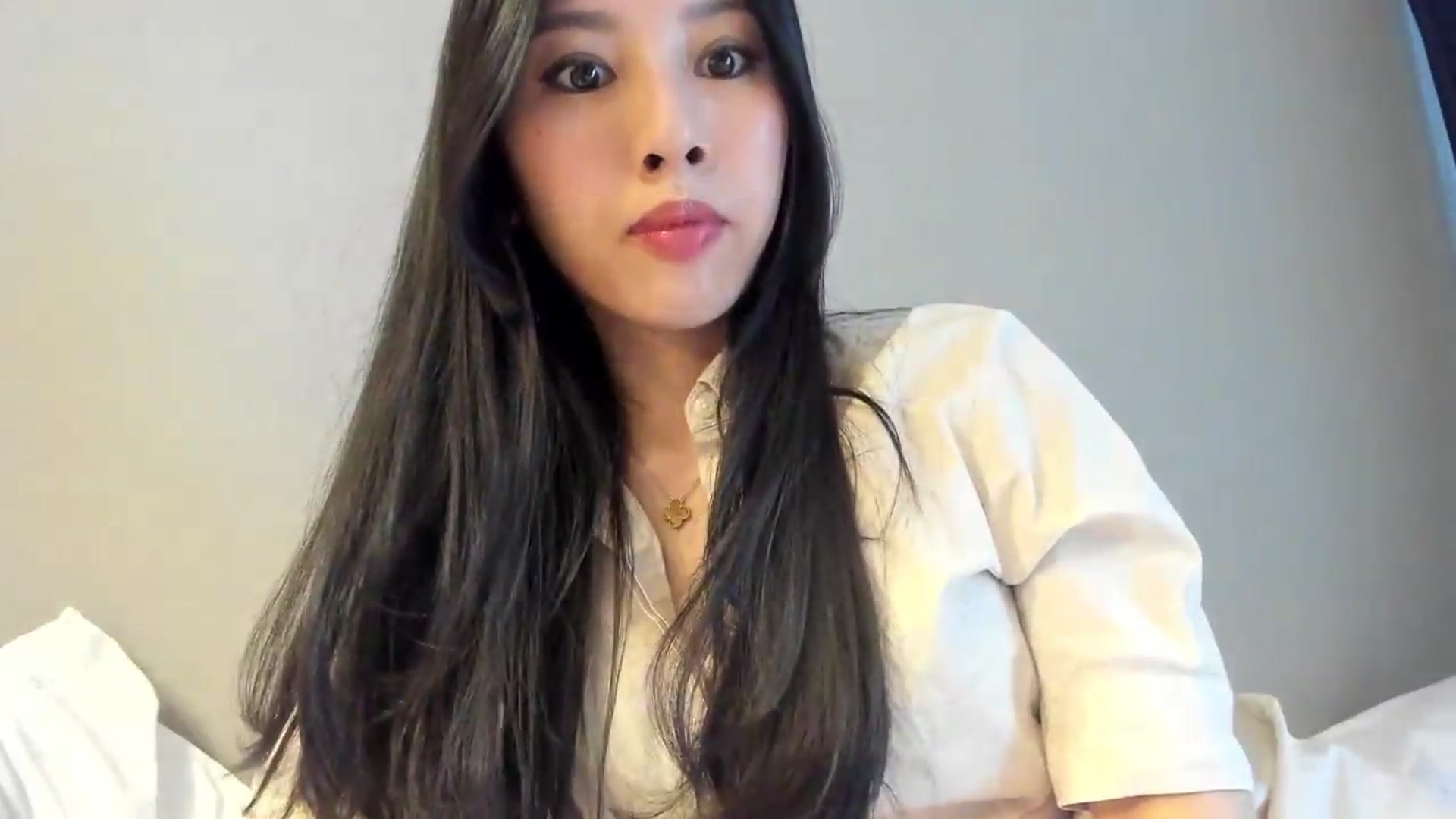 Gallery image thumbnail from Stephanie's myfreecams stream on, 06/05/2026, 07:23 image 12 of 20