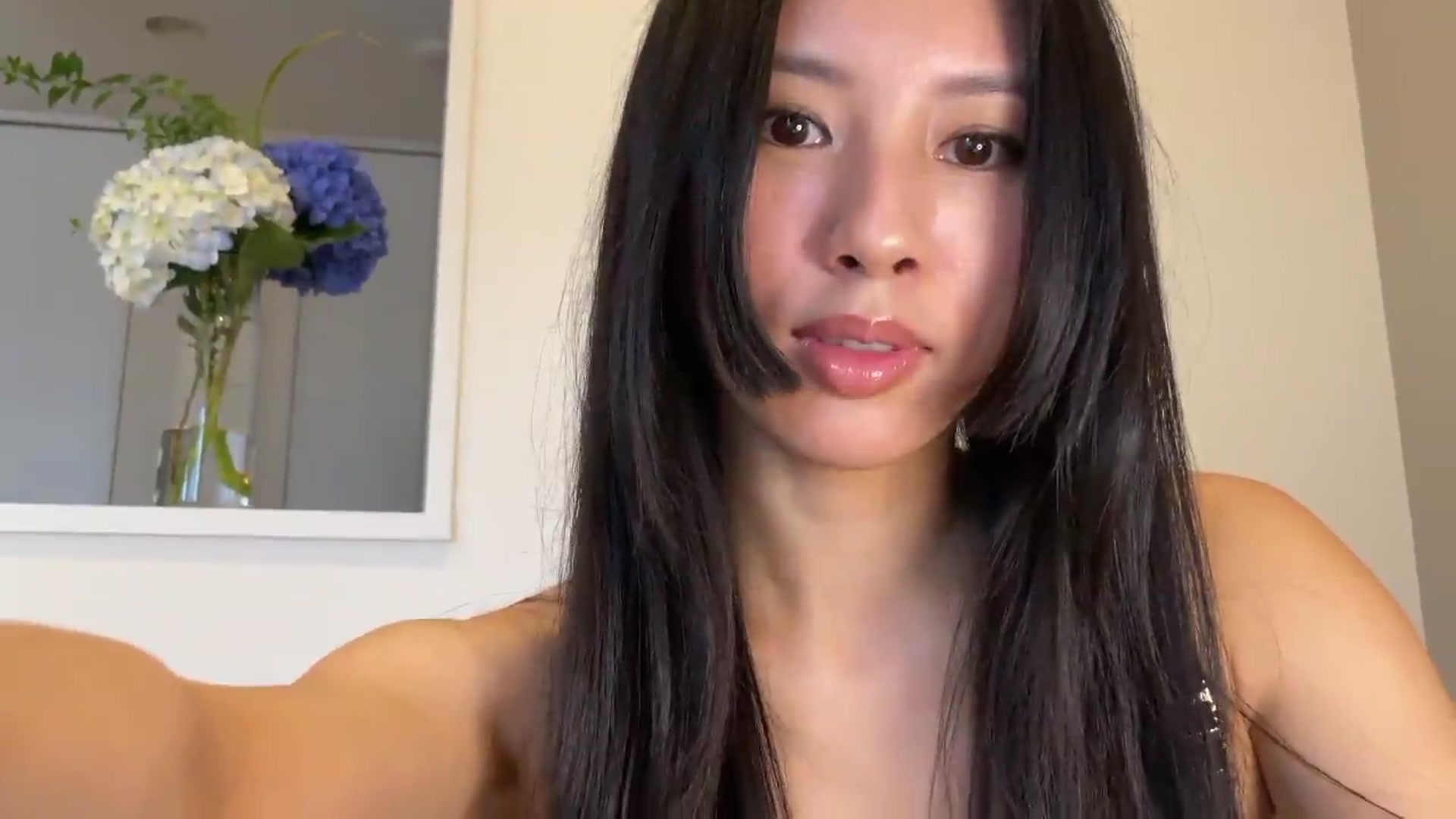 Gallery image thumbnail from Stephanie's myfreecams stream on, 07/28/2026, 08:54 image 19 of 20