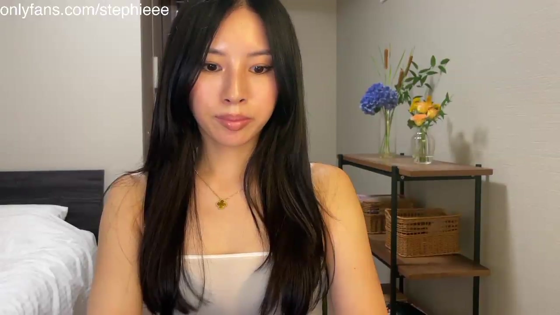 Gallery image thumbnail from Stephanie's myfreecams stream on, 08/06/2026, 21:04 image 7 of 20