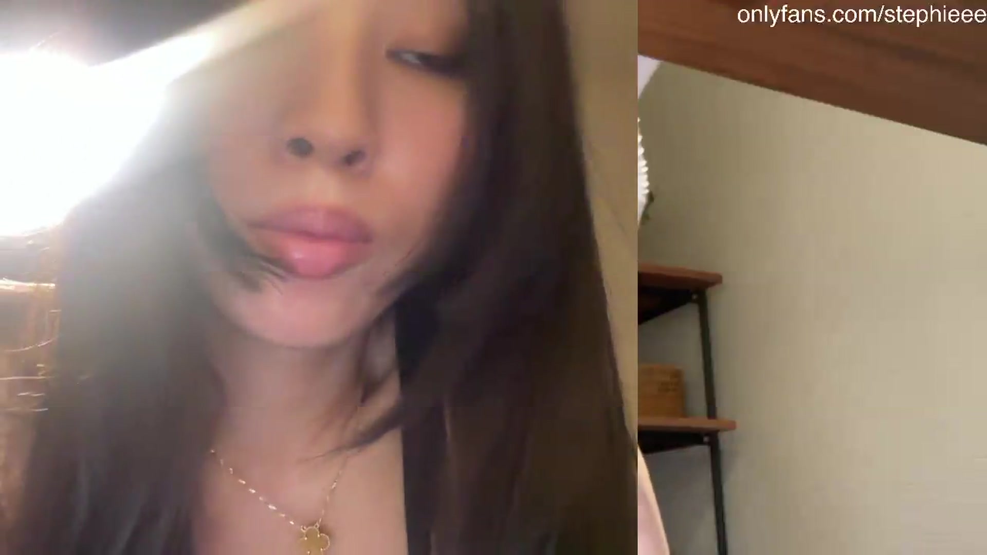 Gallery image thumbnail from Stephanie's myfreecams stream on, 08/06/2026, 21:04 image 18 of 20