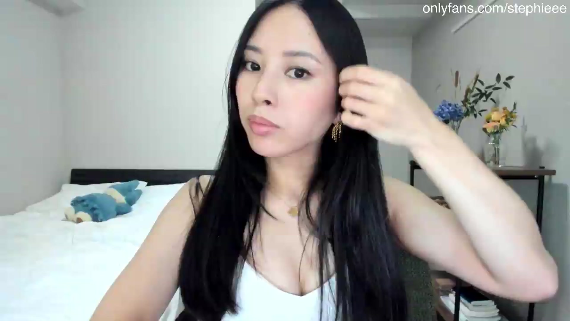 Gallery image thumbnail from Stephanie's myfreecams stream on, 08/08/2026, 01:57 image 7 of 20