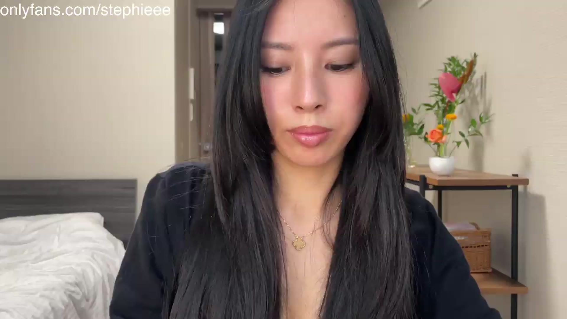 Gallery image thumbnail from Stephanie's myfreecams stream on, 08/15/2026, 08:46 image 2 of 20