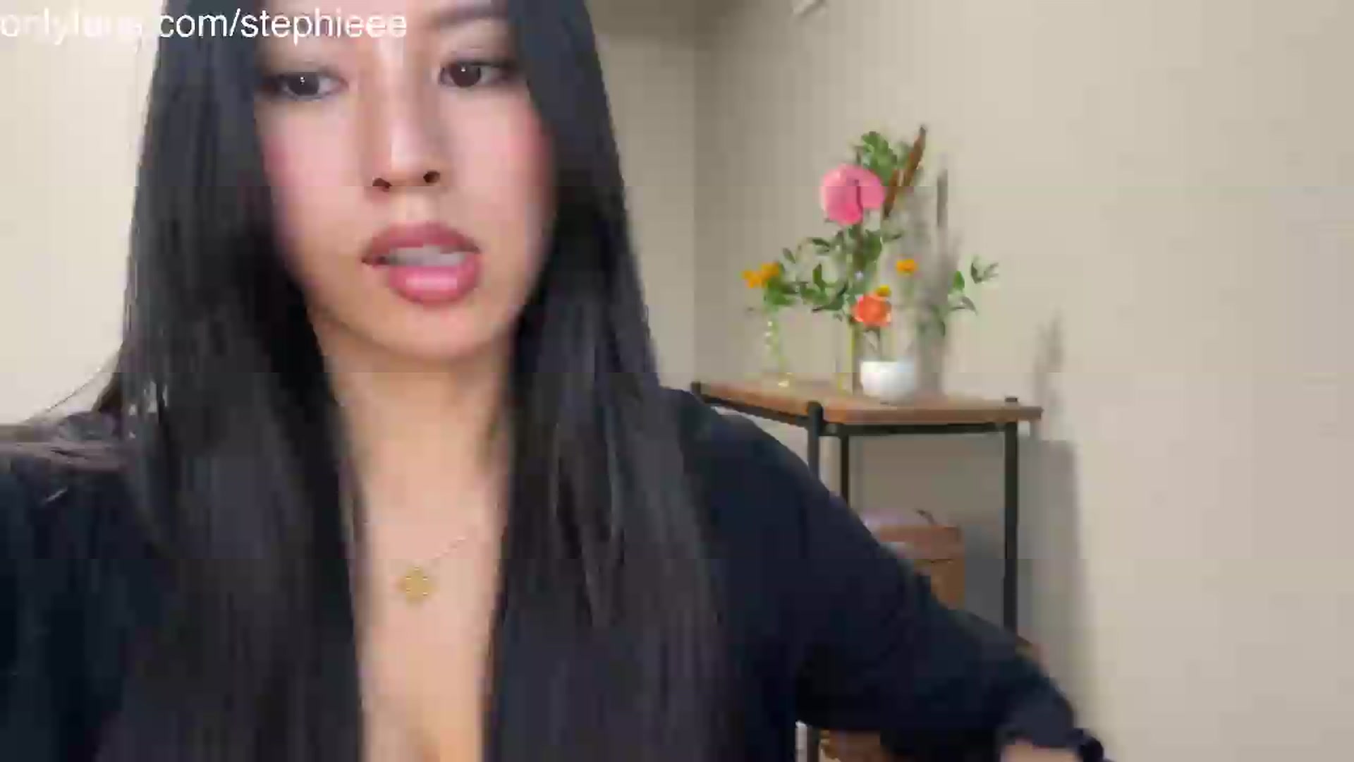 Gallery image thumbnail from Stephanie's myfreecams stream on, 08/15/2026, 08:46 image 10 of 20