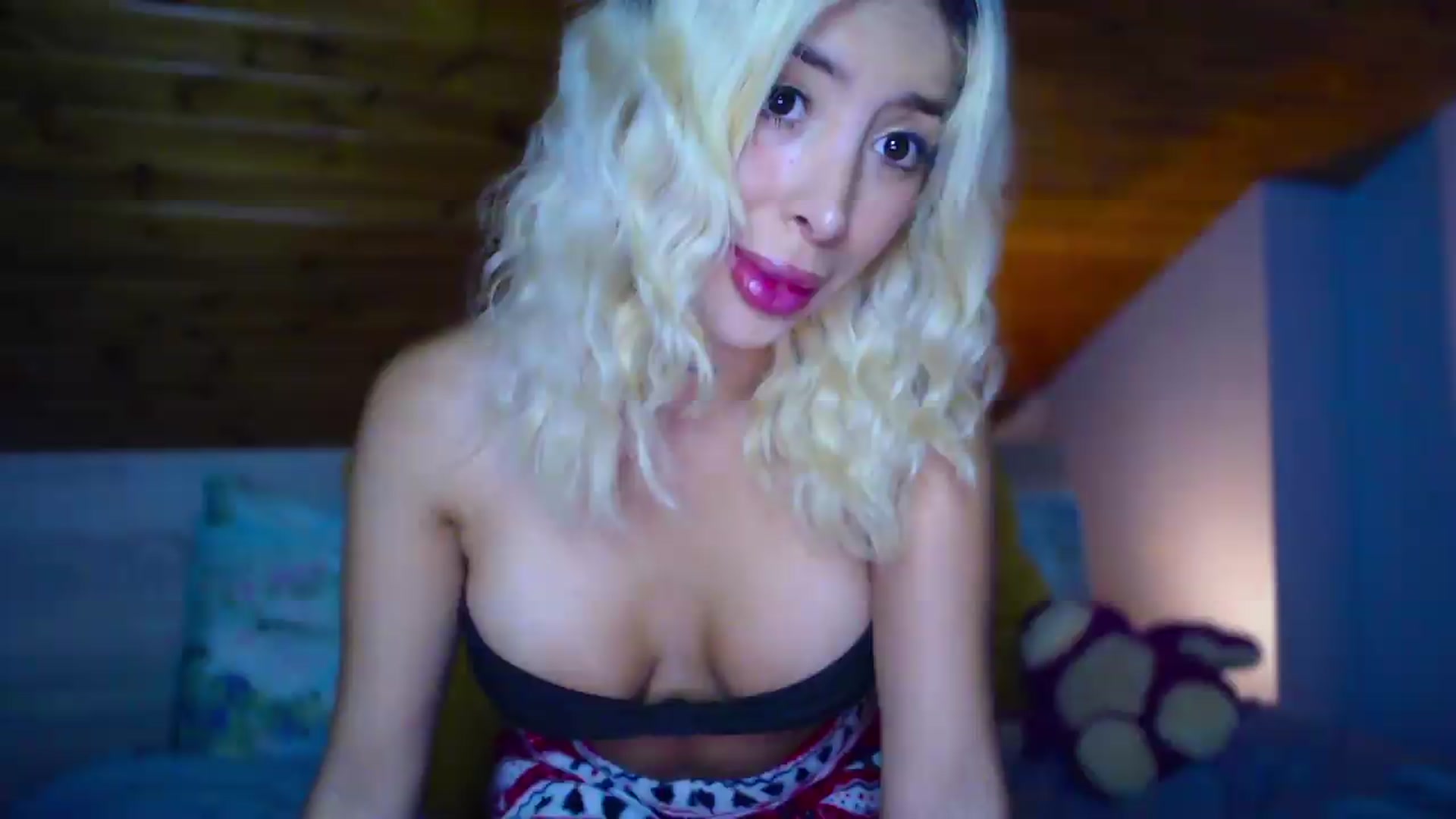 Gallery image thumbnail from StephanieDj's myfreecams stream on, 06/08/2026, 03:57 image 2 of 20
