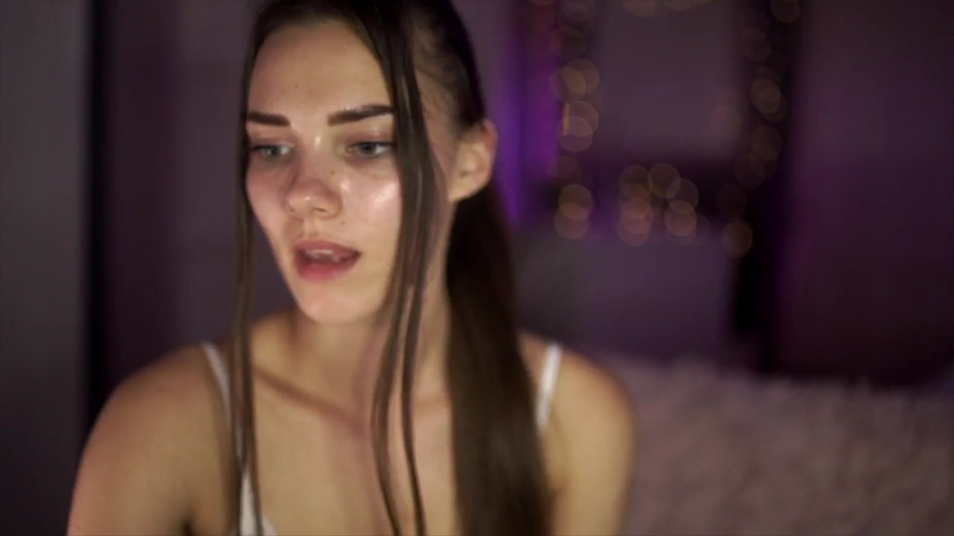 Gallery image thumbnail from StephanieN's myfreecams stream on, 08/08/2024, 15:21 image 20 of 20