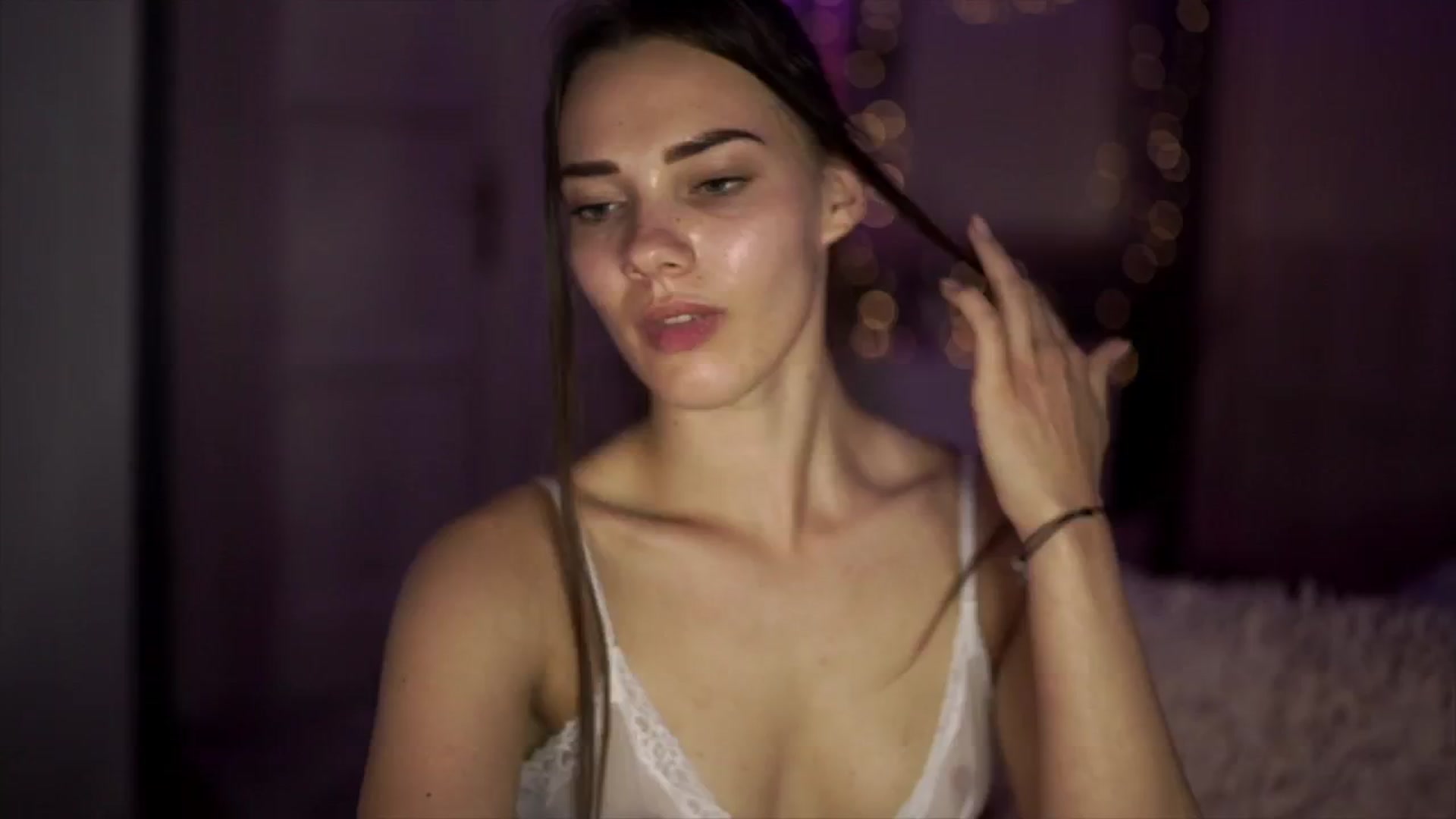 Gallery image thumbnail from StephanieN's myfreecams stream on, 08/08/2024, 15:21 image 13 of 20