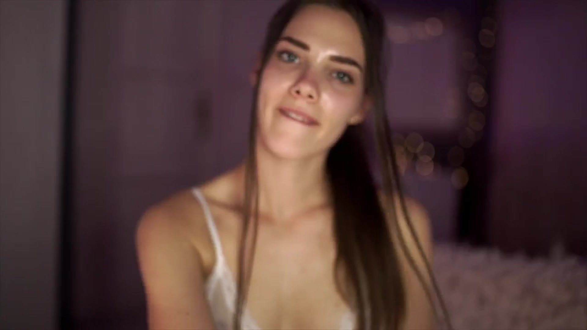 Gallery image thumbnail from StephanieN's myfreecams stream on, 08/08/2024, 16:21 image 12 of 20