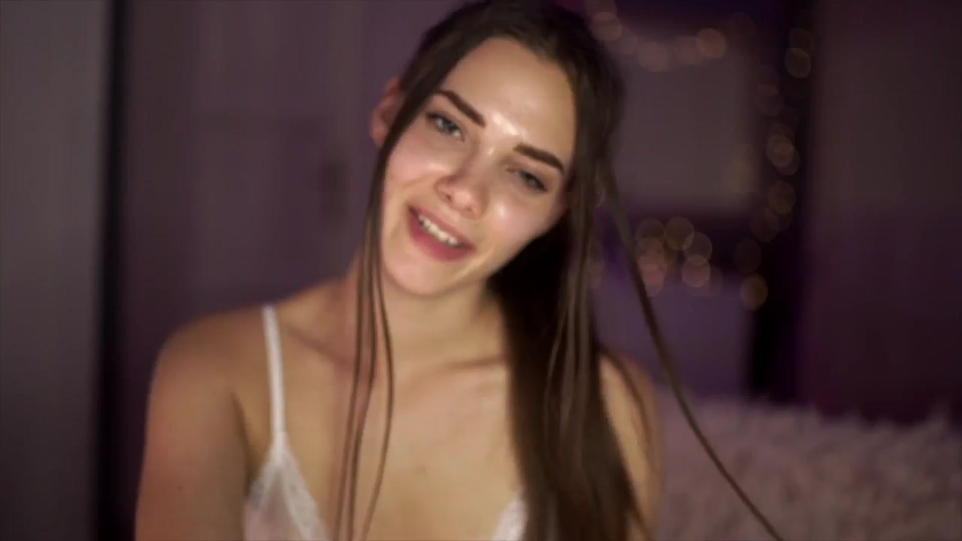 Gallery image thumbnail from StephanieN's myfreecams stream on, 08/08/2024, 16:21 image 10 of 20
